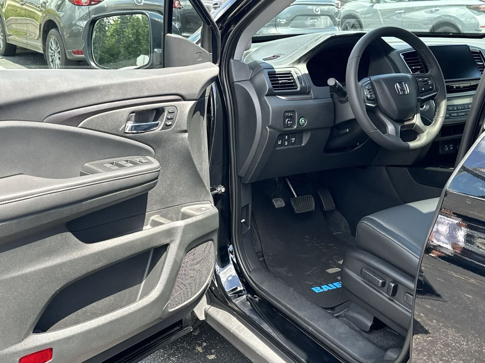 Certified 2024 Honda Ridgeline RTL with VIN 5FPYK3F51RB022208 for sale in Wexford, PA