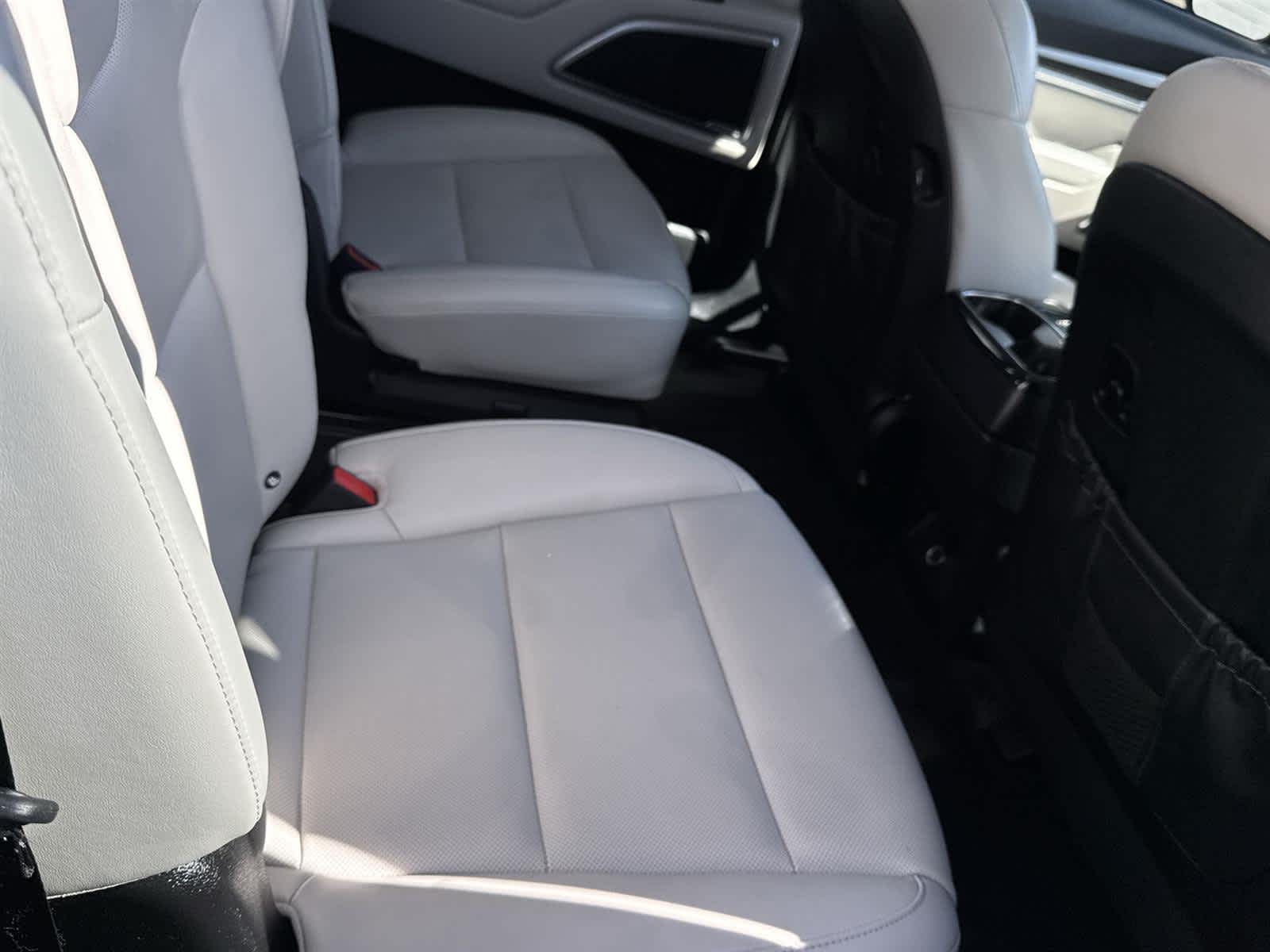 Thumbnail: 2021 Kia Telluride - 17