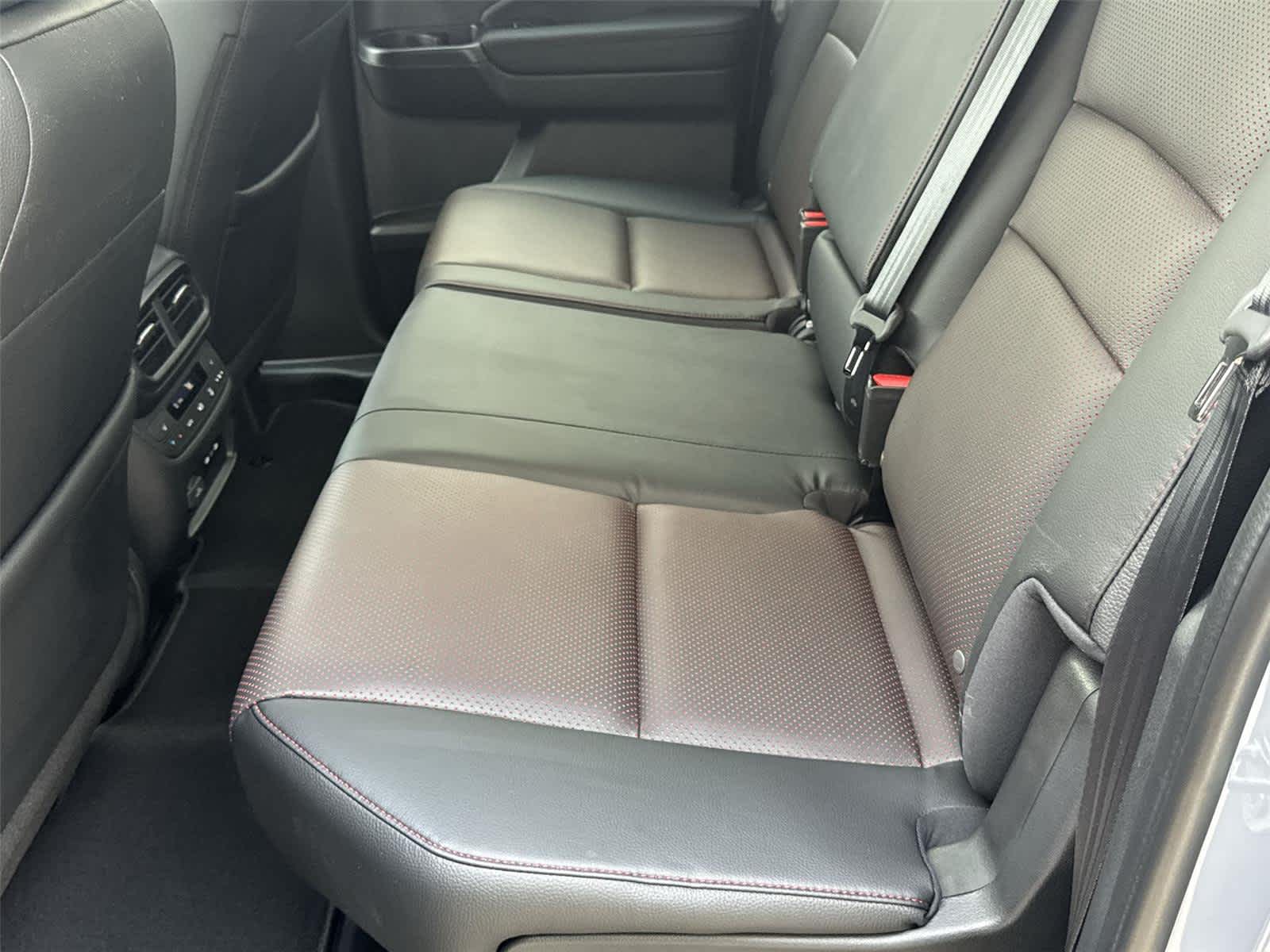2026 Honda Ridgeline Black Edition - Photo 15