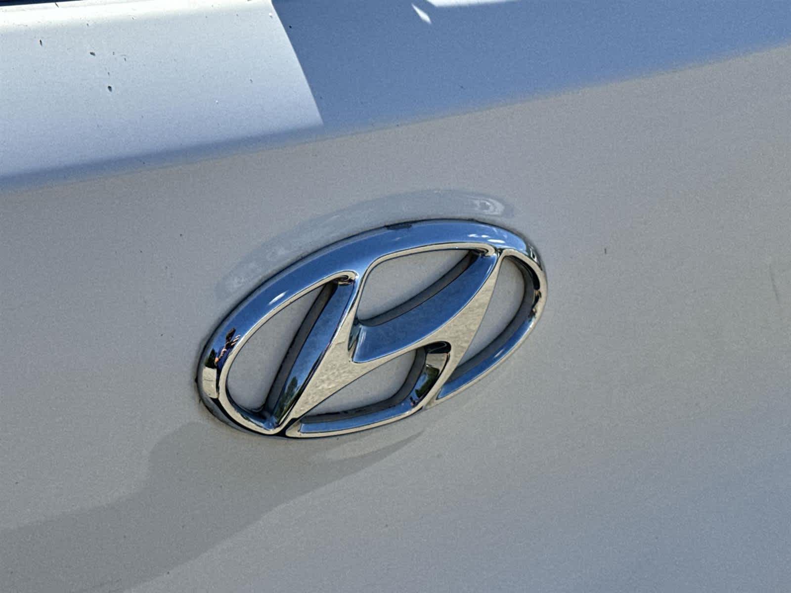 Thumbnail: 2019 Hyundai Tucson - 10