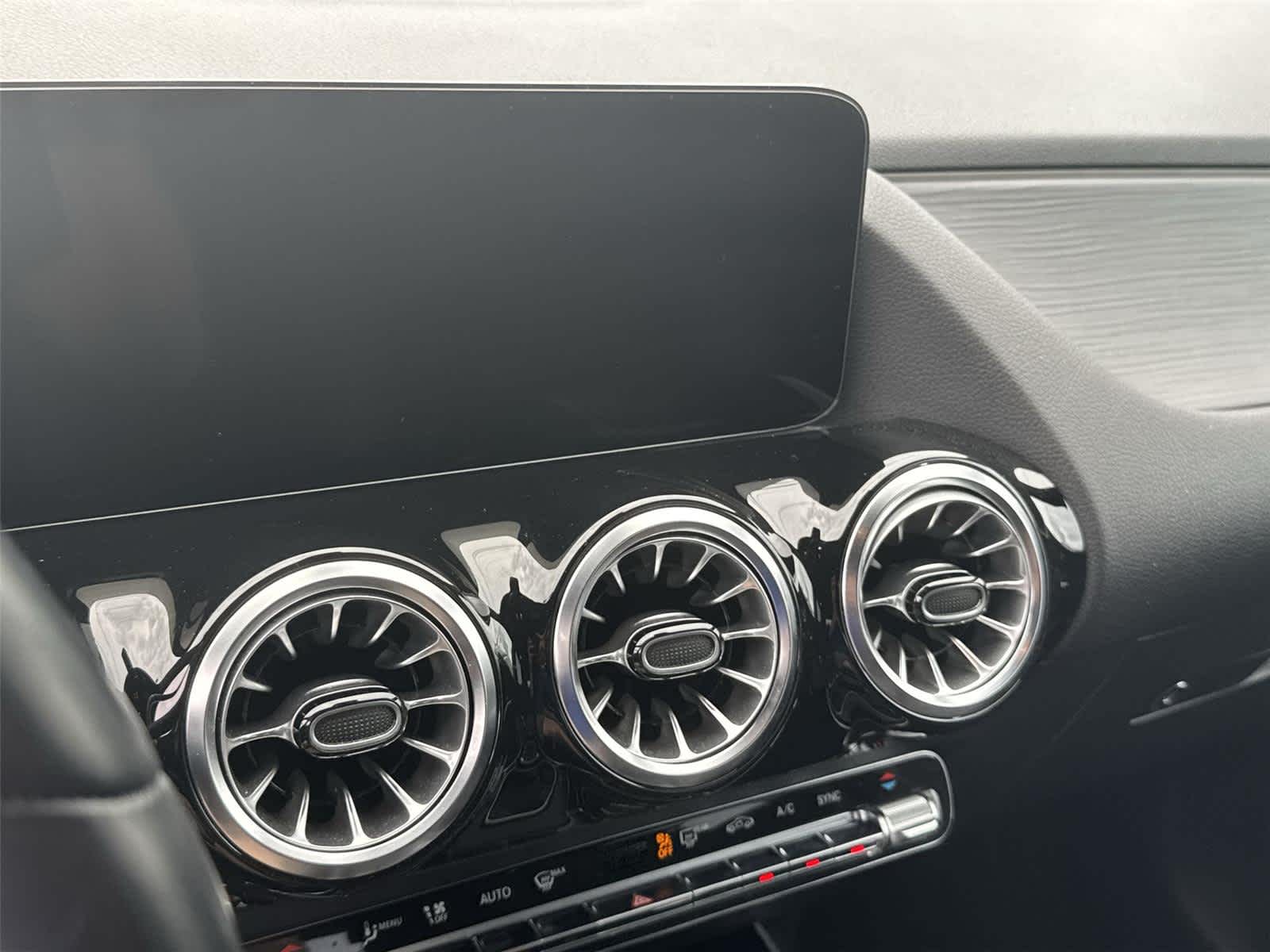 2023 Mercedes-Benz GLA Base - Photo 23