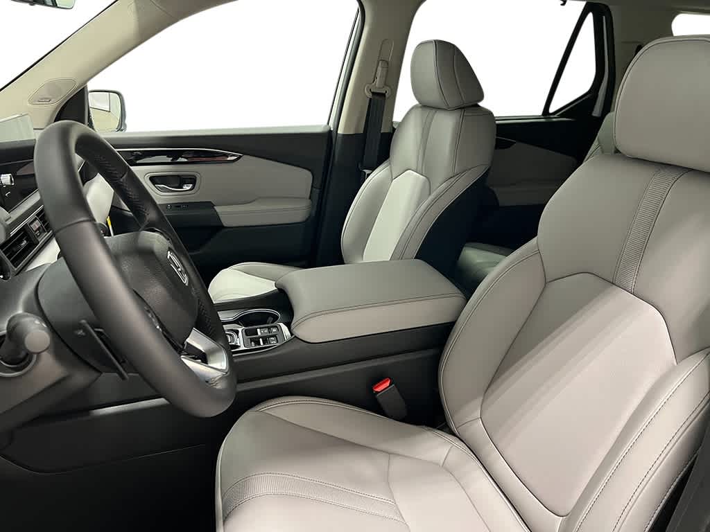 Thumbnail: 2025 Honda Pilot - 11