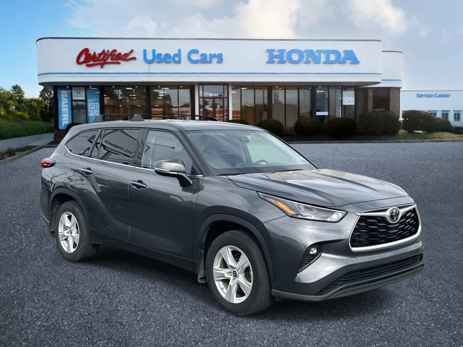 Thumbnail: 2022 Toyota Highlander - 7