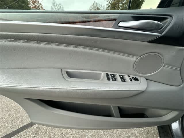 Thumbnail: 2008 BMW X5 - 16