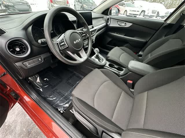 Thumbnail: 2023 Kia Forte - 14