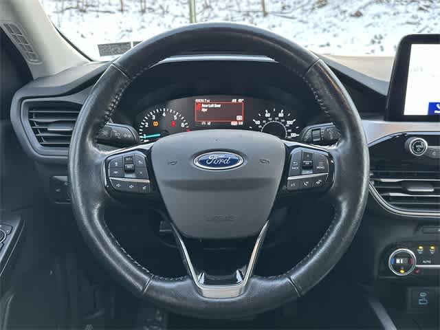 Thumbnail: 2021 Ford Escape - 7