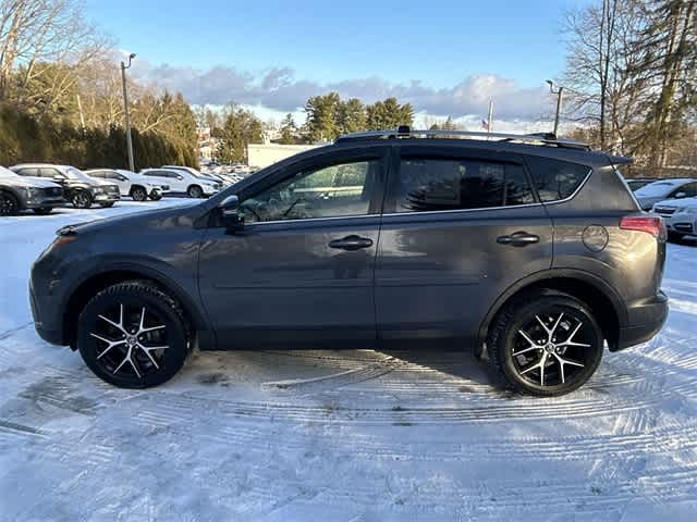 Thumbnail: 2018 Toyota RAV4 - 2