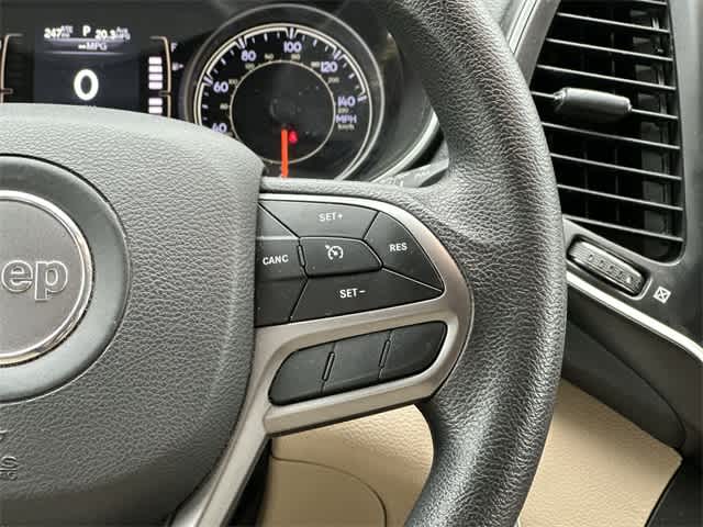 Thumbnail: 2019 Jeep Cherokee - 9