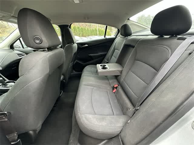 Thumbnail: 2017 Chevrolet Cruze - 17