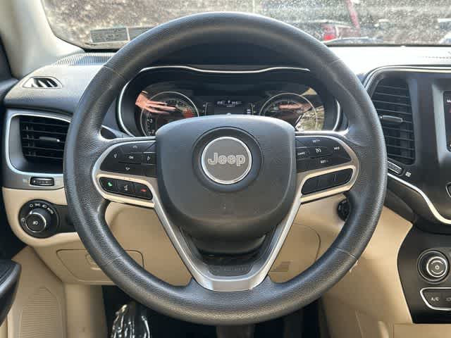 Thumbnail: 2019 Jeep Cherokee - 7