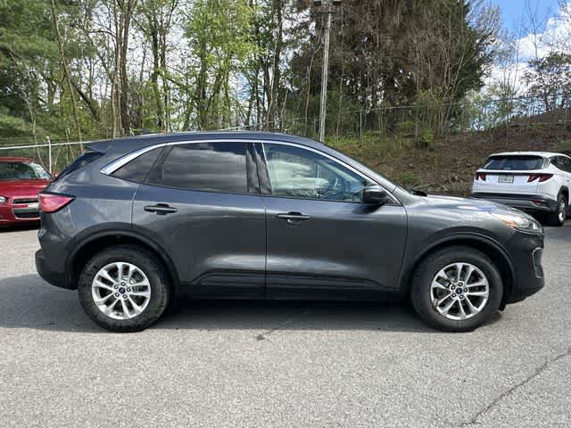 Thumbnail: 2020 Ford Escape - 3