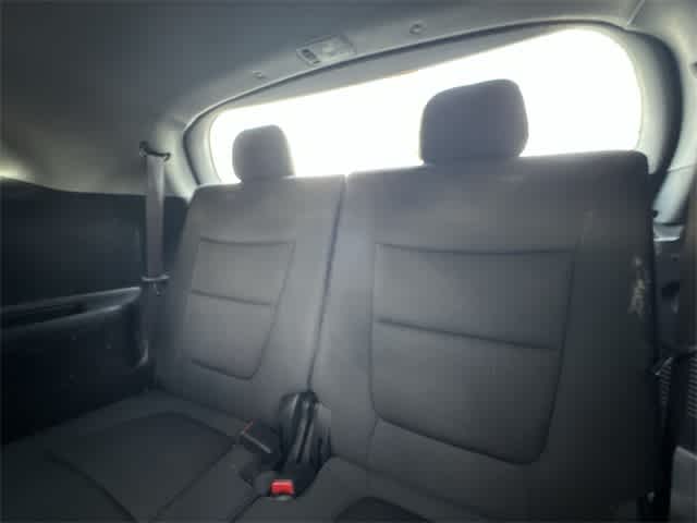 Thumbnail: 2011 Kia Sorento - 21