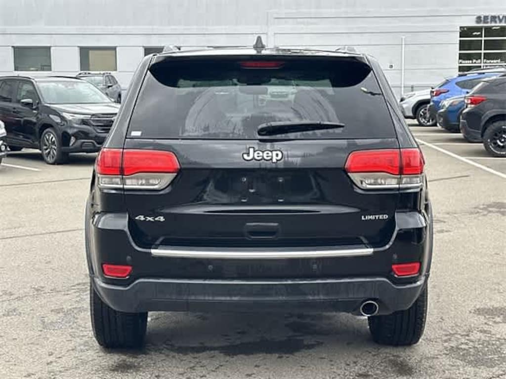 Used 2018 Jeep Grand Cherokee Limited 4x4 SUV