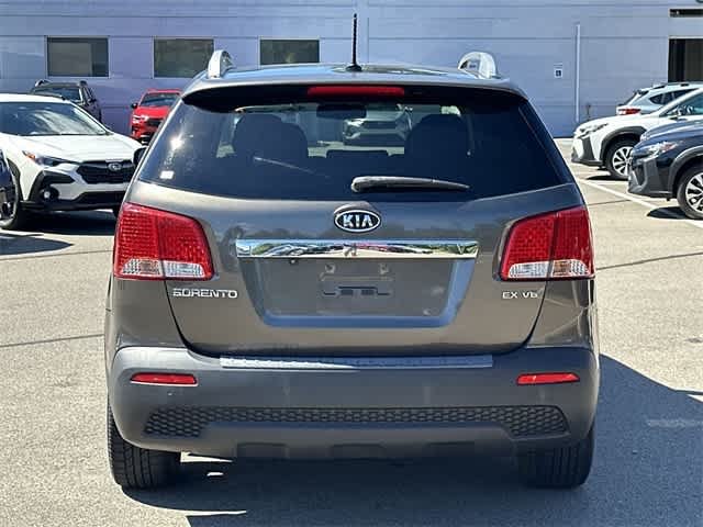 Thumbnail: 2012 Kia Sorento - 4