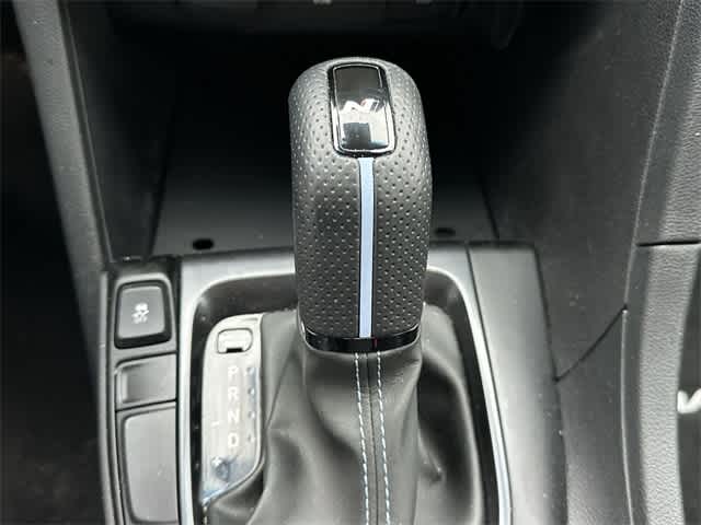 Thumbnail: 2022 Hyundai Veloster - 17