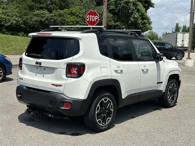 Thumbnail: 2017 Jeep Renegade - 31