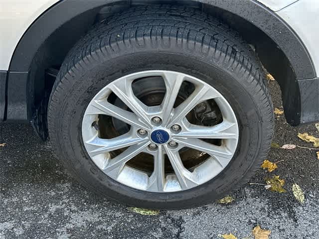 Thumbnail: 2019 Ford Escape - 5