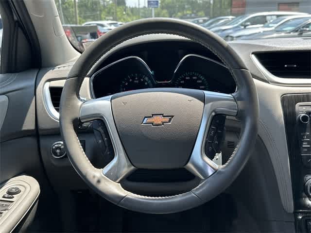Thumbnail: 2015 Chevrolet Traverse - 8