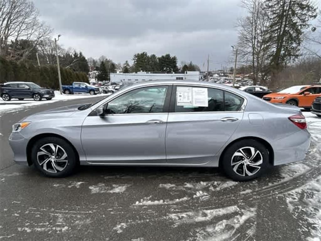 Used 2017 Honda Accord LX Sedan