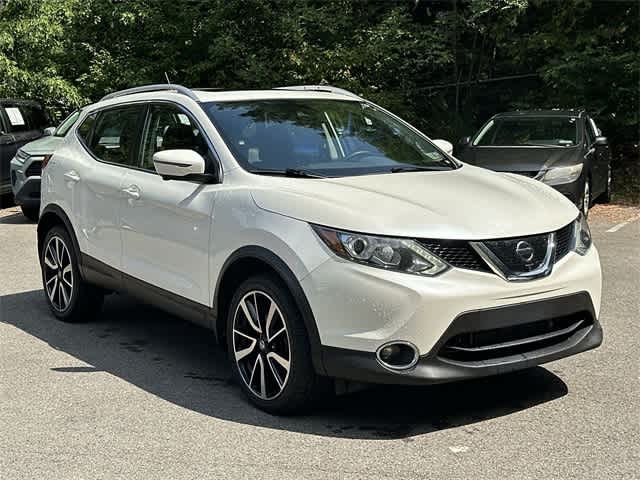 Thumbnail: 2017 Nissan Rogue Sport - 31