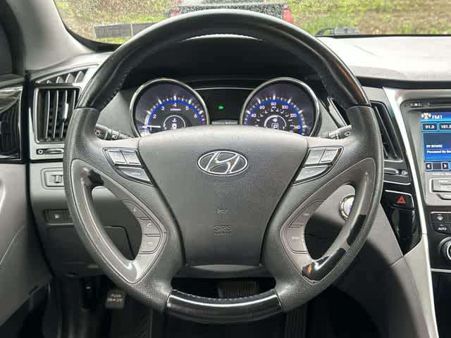 Thumbnail: 2012 Hyundai Sonata - 8