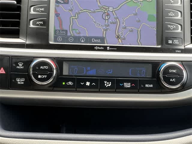 2014 Toyota Highlander XLE 16