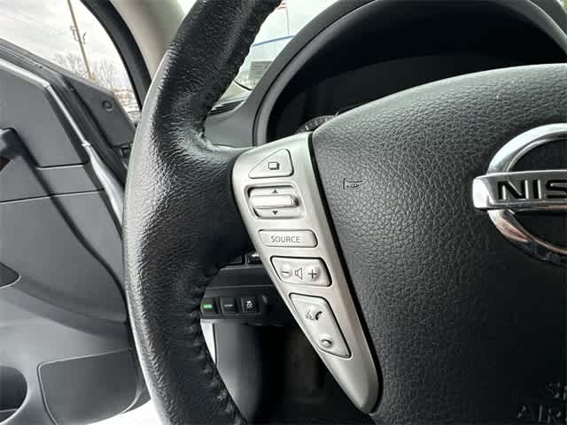 Thumbnail: 2013 Nissan Sentra - 9