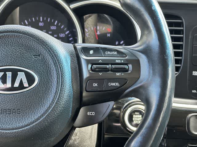 Thumbnail: 2015 Kia Optima - 10