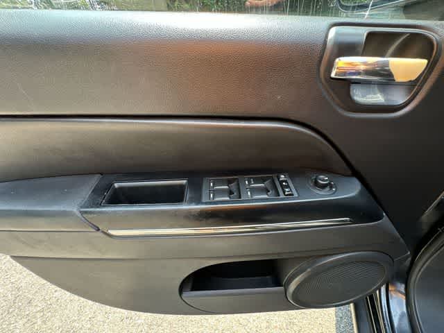 Thumbnail: 2011 Jeep Compass - 14