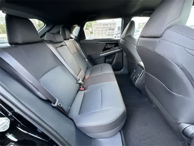 2025 Subaru Solterra Premium 21