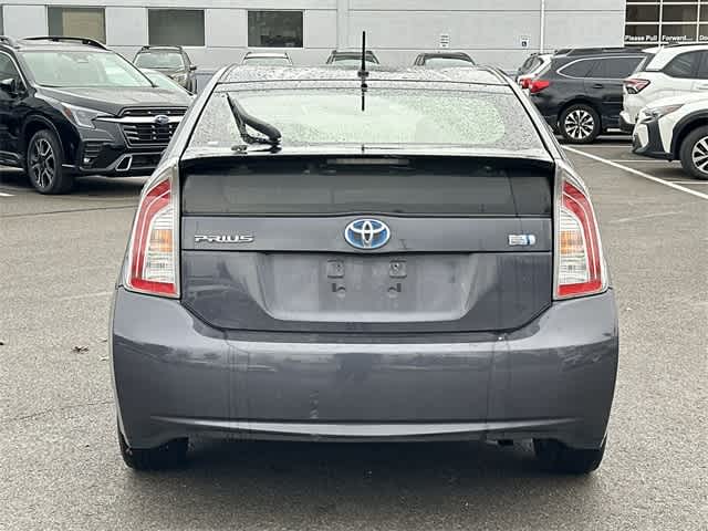 2014 Toyota Prius Two photo 4