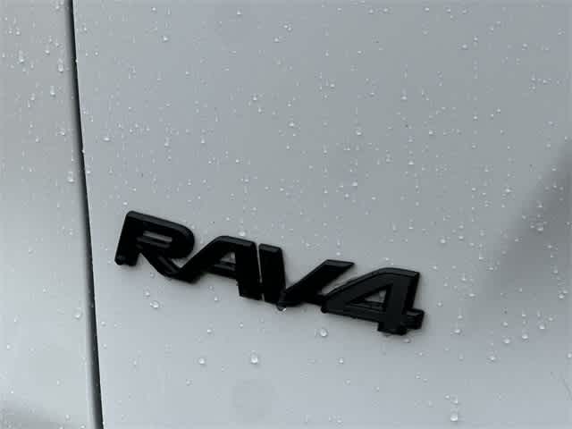 Thumbnail: 2023 Toyota RAV4 - 25