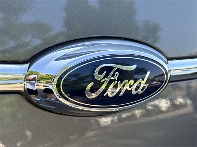 Thumbnail: 2014 Ford Taurus - 20