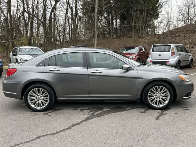2012 Chrysler 200 Limited 2