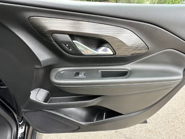 2024 GMC Terrain SLE - Photo 22
