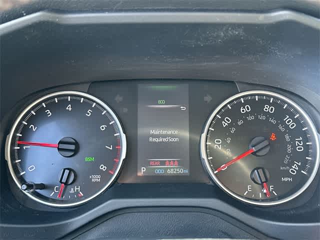 Thumbnail: 2021 Toyota RAV4 - 7