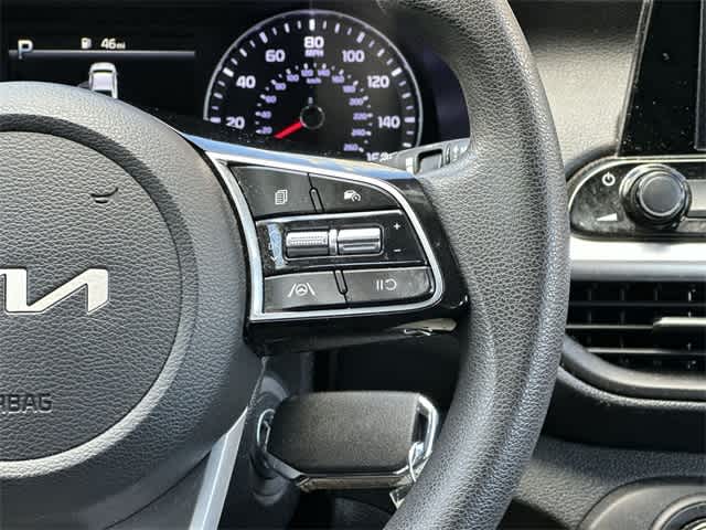 Thumbnail: 2023 Kia Forte - 9