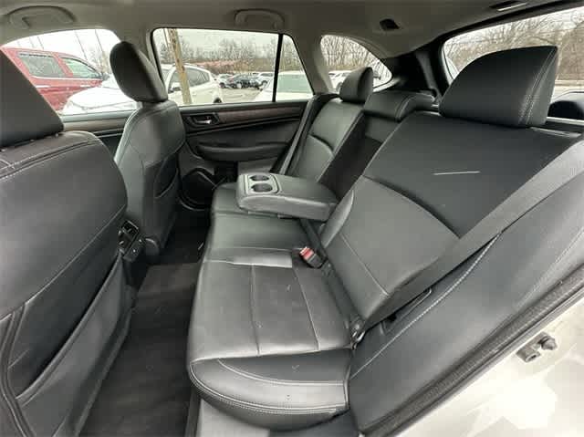2016 Subaru Outback 2.5i Limited 19