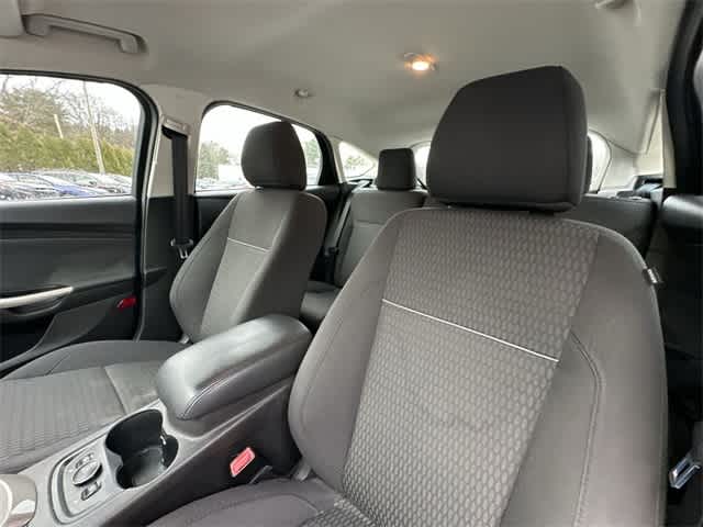 Thumbnail: 2012 Ford Focus - 11