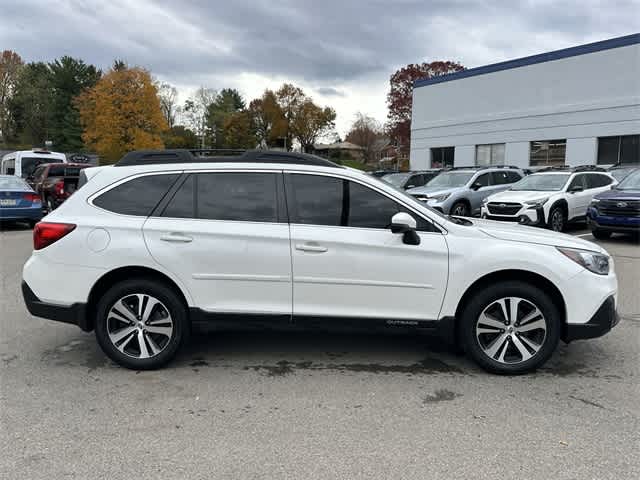 Thumbnail: 2019 Subaru Outback - 3