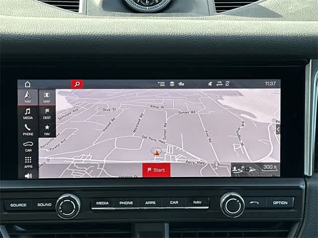 Thumbnail: 2020 Porsche Macan - 12