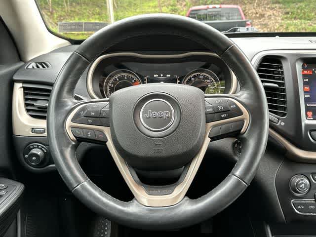 Thumbnail: 2016 Jeep Cherokee - 7