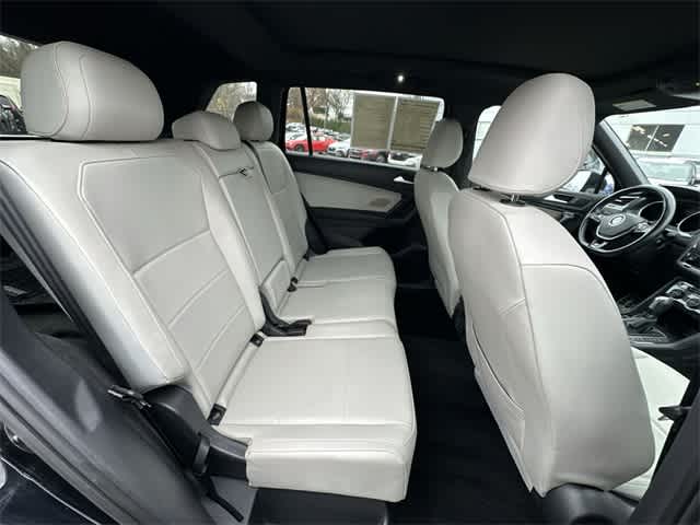 Thumbnail: 2021 Volkswagen Tiguan - 24