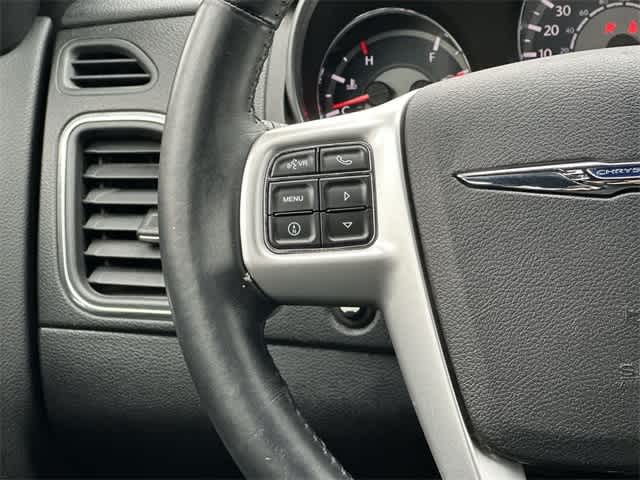 2012 Chrysler 200 Limited 7