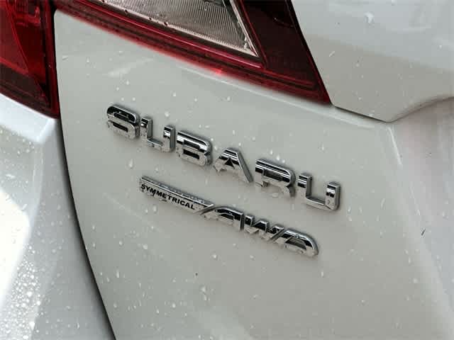 2015 Subaru Outback Limited 28