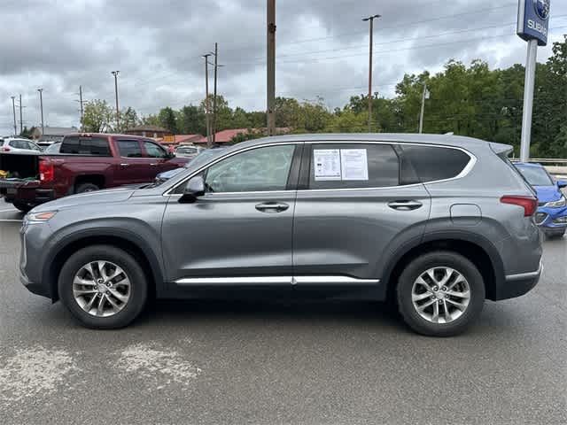 2019 Hyundai Santa Fe SEL photo 2