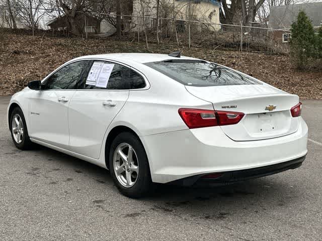 Thumbnail: 2017 Chevrolet Malibu - 20