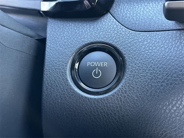 Thumbnail: 2025 Toyota Camry - 10