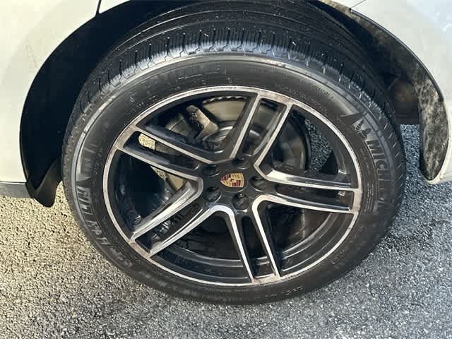 Thumbnail: 2020 Porsche Macan - 5