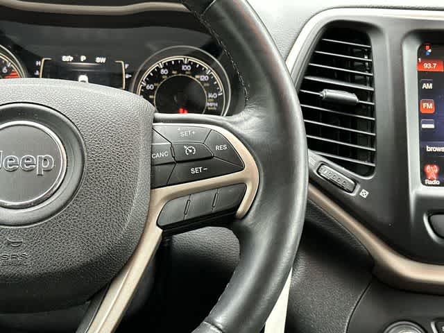 Thumbnail: 2016 Jeep Cherokee - 9